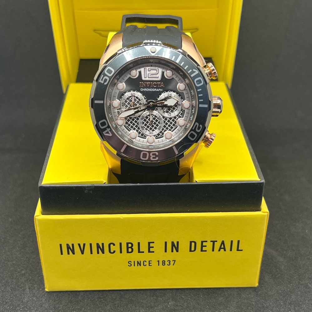 Invicta Men's Pro Diver Watch - Picture 4 of 8